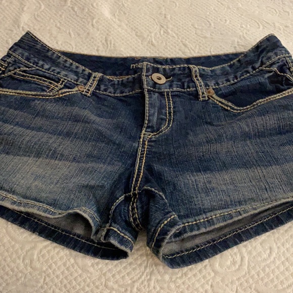 Maurices Jean shorts size 9/10 - Picture 4 of 4